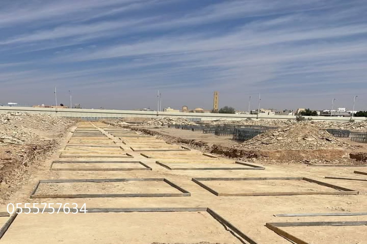 خزانات مياه محكمة الإغلاق لحماية المياه من التلوث.